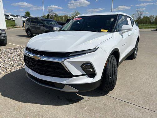 Summit White 2023 Chevrolet Blazer 2LT