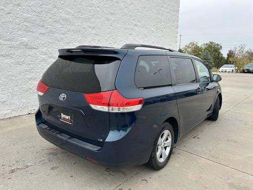 2012 Toyota Sienna LE