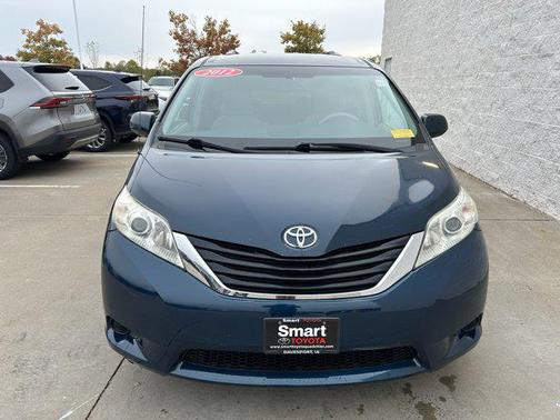 2012 Toyota Sienna LE