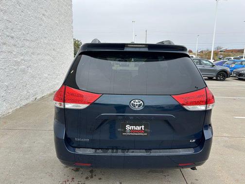 2012 Toyota Sienna LE