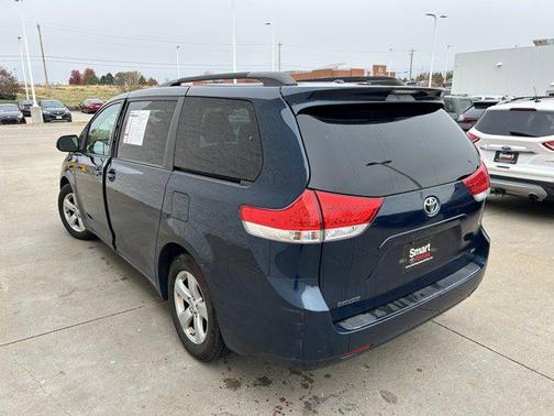 2012 Toyota Sienna LE