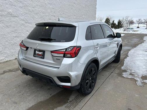2023 Mitsubishi Outlander Sport SE