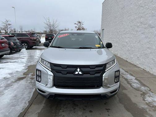 2023 Mitsubishi Outlander Sport SE