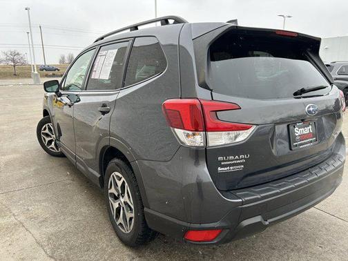 2022 Subaru Forester Premium
