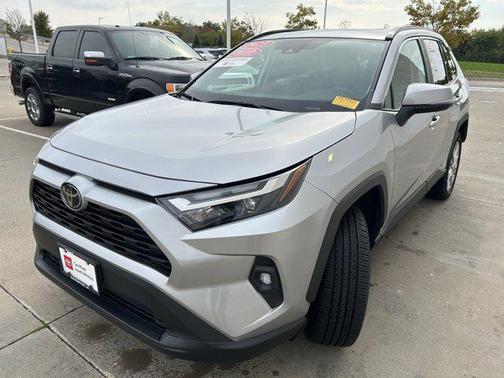 2023 Toyota RAV4 XLE Premium