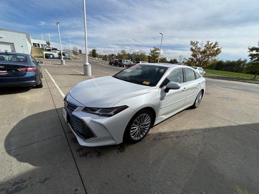 2020 Toyota Avalon Hybrid Limited