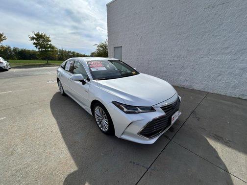 2020 Toyota Avalon Hybrid Limited