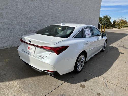 2020 Toyota Avalon Hybrid Limited