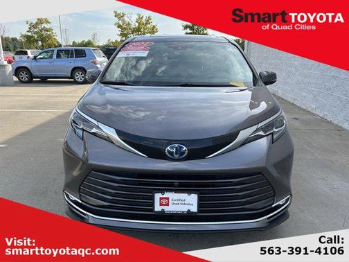 2024 Toyota Sienna Platinum 7 Passenger