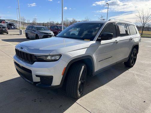 2023 Jeep Grand Cherokee L Altitude