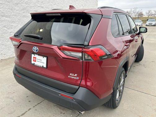 2023 Toyota RAV4 Hybrid XLE Premium