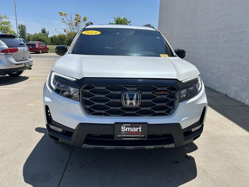 Platinum White Pearl 2024 Honda Passport TrailSport