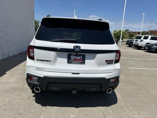 Platinum White Pearl 2024 Honda Passport TrailSport