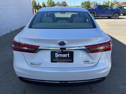 Blizzard Pearl 2016 Toyota Avalon Hybrid Limited