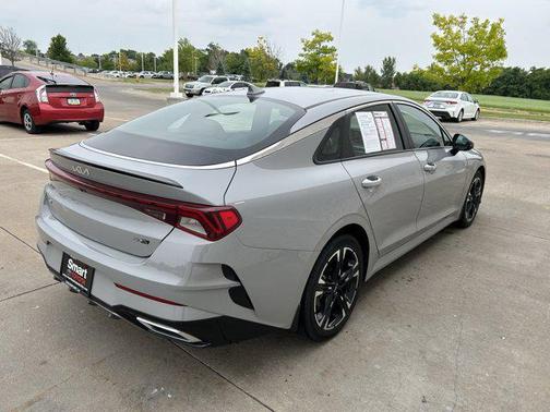 2022 Kia K5 GT-Line