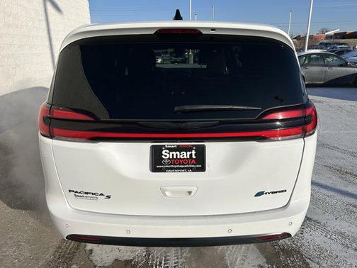 2024 Chrysler Pacifica Hybrid S Appearance Pkg