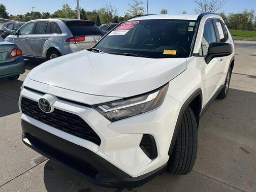 Ice Cap 2025 Toyota RAV4 Hybrid LE