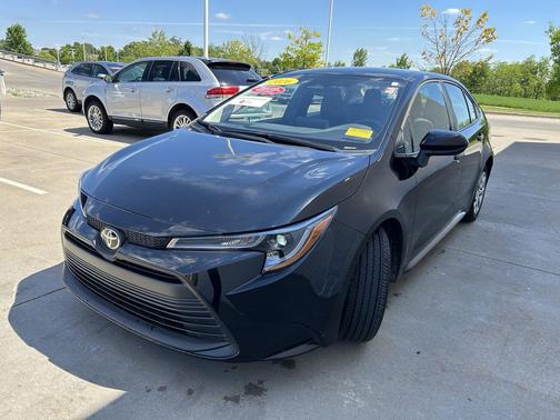 Midnight Black Metallic 2026 Toyota Corolla LE