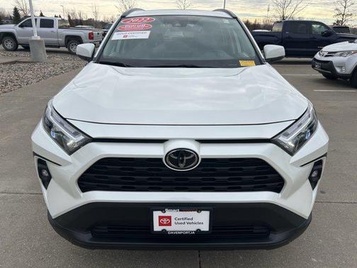 2022 Toyota RAV4 XLE Premium