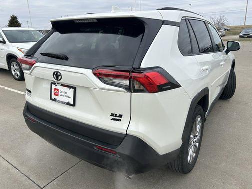2022 Toyota RAV4 XLE Premium