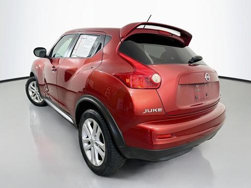 Cayenne Red 2011 Nissan Juke SL