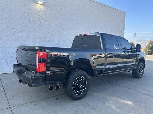 2025 Ford F-250 Platinum