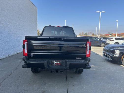 2025 Ford F-250 Platinum