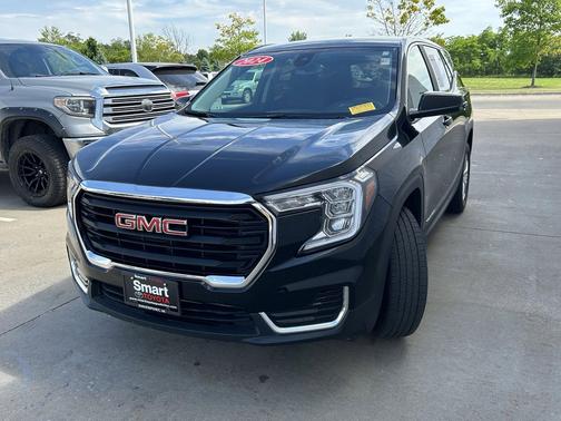 Ebony Twilight Metallic 2024 GMC Terrain SLE