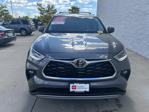 2022 Toyota Highlander Platinum