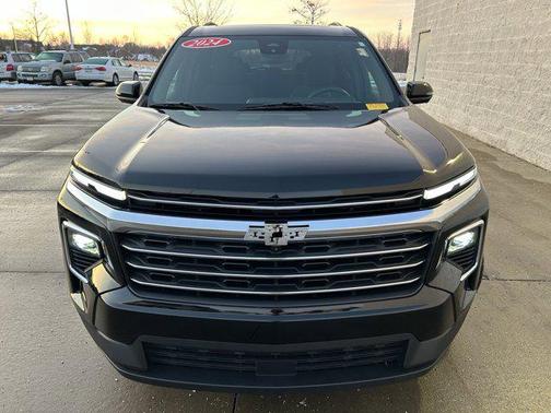 2024 Chevrolet Traverse LT