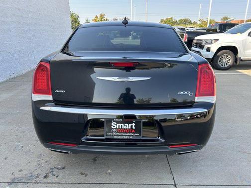 2016 Chrysler 300C Base