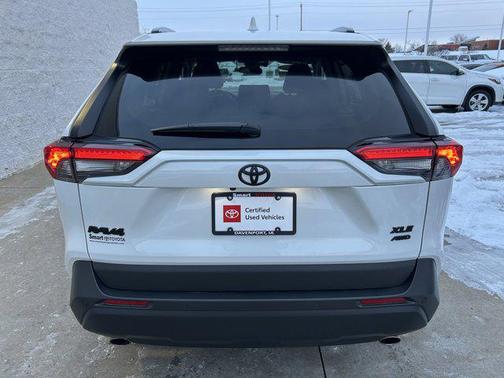 2024 Toyota RAV4 XLE Premium