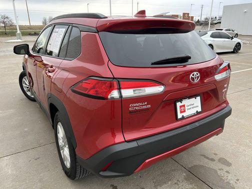 2022 Toyota Corolla Cross LE