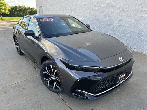 2024 Toyota Crown XLE