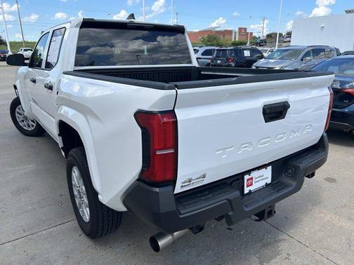 2024 Toyota Tacoma SR