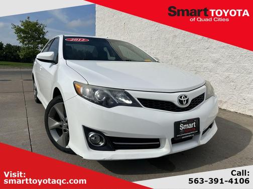 Super White 2012 Toyota Camry SE