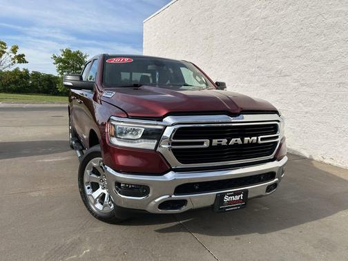 Delmonico Red Pearlcoat 2019 RAM 1500 Big Horn