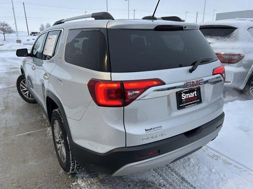 2018 GMC Acadia SLE-2