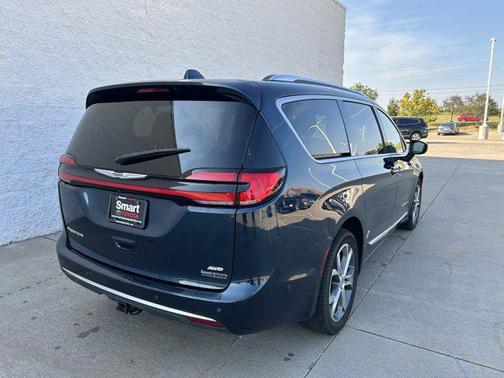 2022 Chrysler Pacifica L