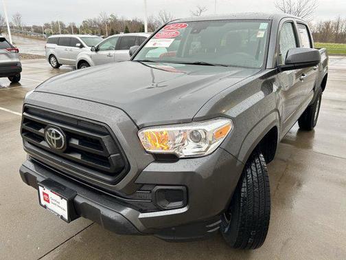 2022 Toyota Tacoma SR