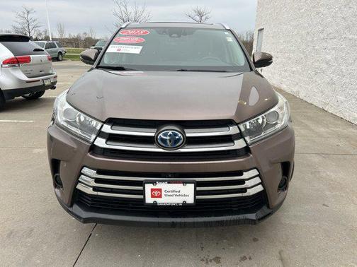 Walnut 2018 Toyota Highlander Hybrid Platinum