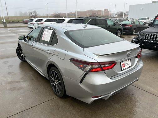 2023 Toyota Camry SE