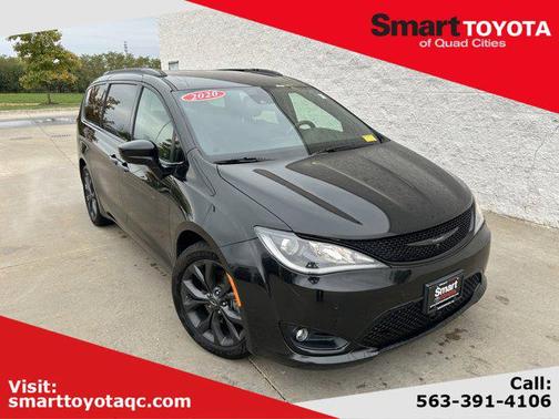2020 Chrysler Pacifica Touring L