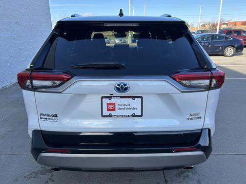 2024 Toyota RAV4 Hybrid SE