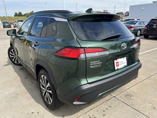 2022 Toyota Corolla Cross XLE