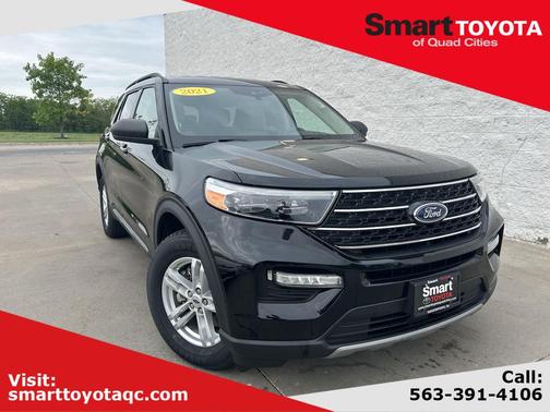 Black Metallic 2021 Ford Explorer XLT