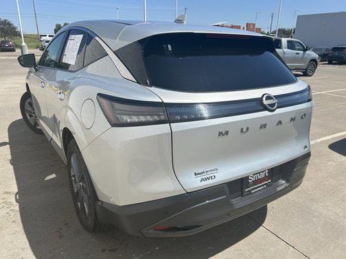 Brilliant Silver Metallic 2025 Nissan Murano SL
