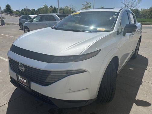 Brilliant Silver Metallic 2025 Nissan Murano SL