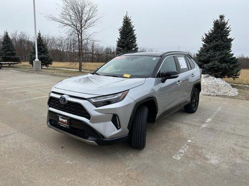 2023 Toyota RAV4 Hybrid SE