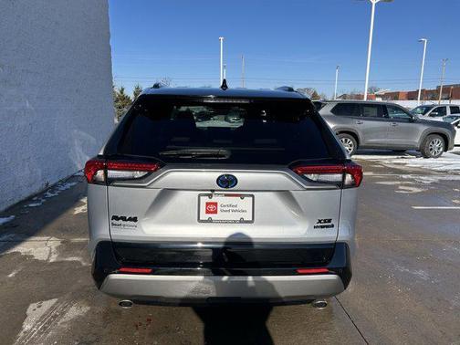 2023 Toyota RAV4 Hybrid SE